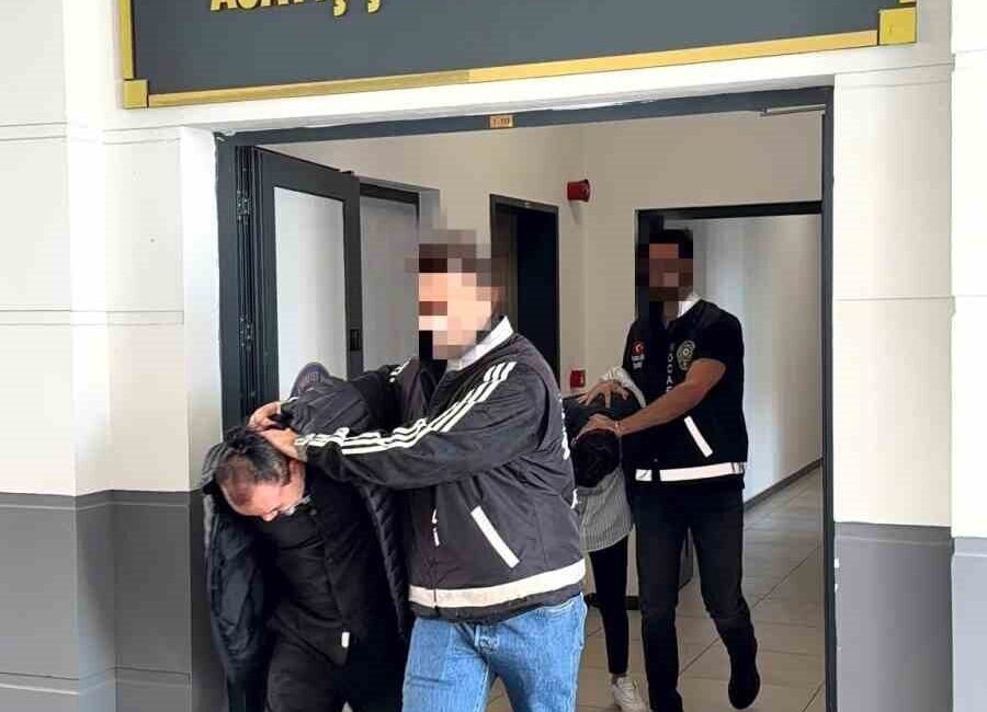 Kocaeli’de, iş görüşmesi adı altında kurbanları kandırarak banka hesabı açtıran