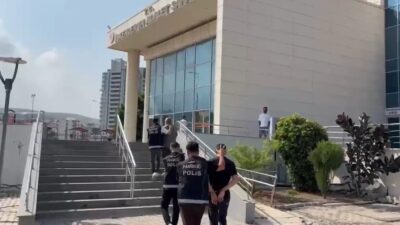 Hatay’ın İskenderun ve Dörtyol ilçelerinde gerçekleştirilen uyuşturucu operasyonunda 2 ikamet