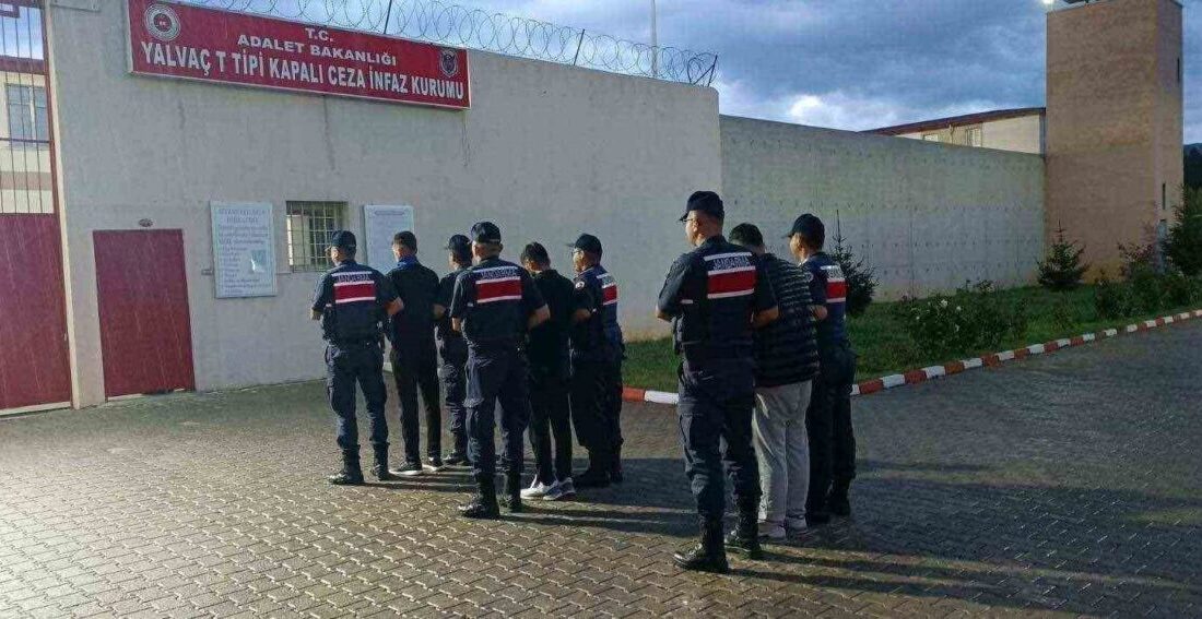 Şarkikaraağaç ilçesinde gerçekleştirilen bir operasyonda, uyuşturucu madde imal ve ticareti