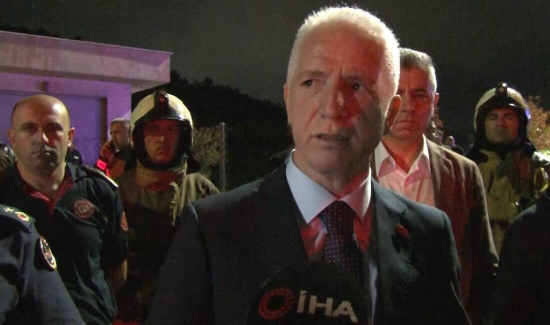 İstanbul Valisi Davut Gül, Kuzey Marmara Otoyolu’nda meydana gelen otobüs