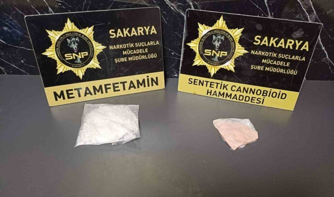 İstanbul’dan Sakarya’ya uyuşturucu madde taşıdıkları belirlenen 2 şüpheli, Anadolu Otoyolu