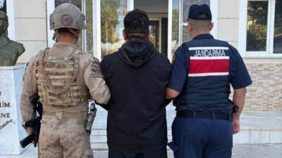 İzmir’de, jandarma birimleri tarafından düzenlenen operasyonda, 25 yıl hapis cezasına