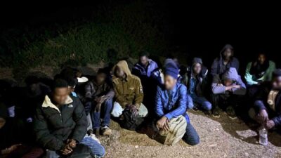 İzmir’in Seferihisar, Urla ve Foça ilçelerinde Sahil Güvenlik ve jandarma