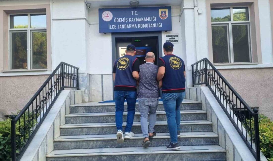 Ödemiş ilçesinde, uzun süredir aranan ve 8 yıl 8 ay