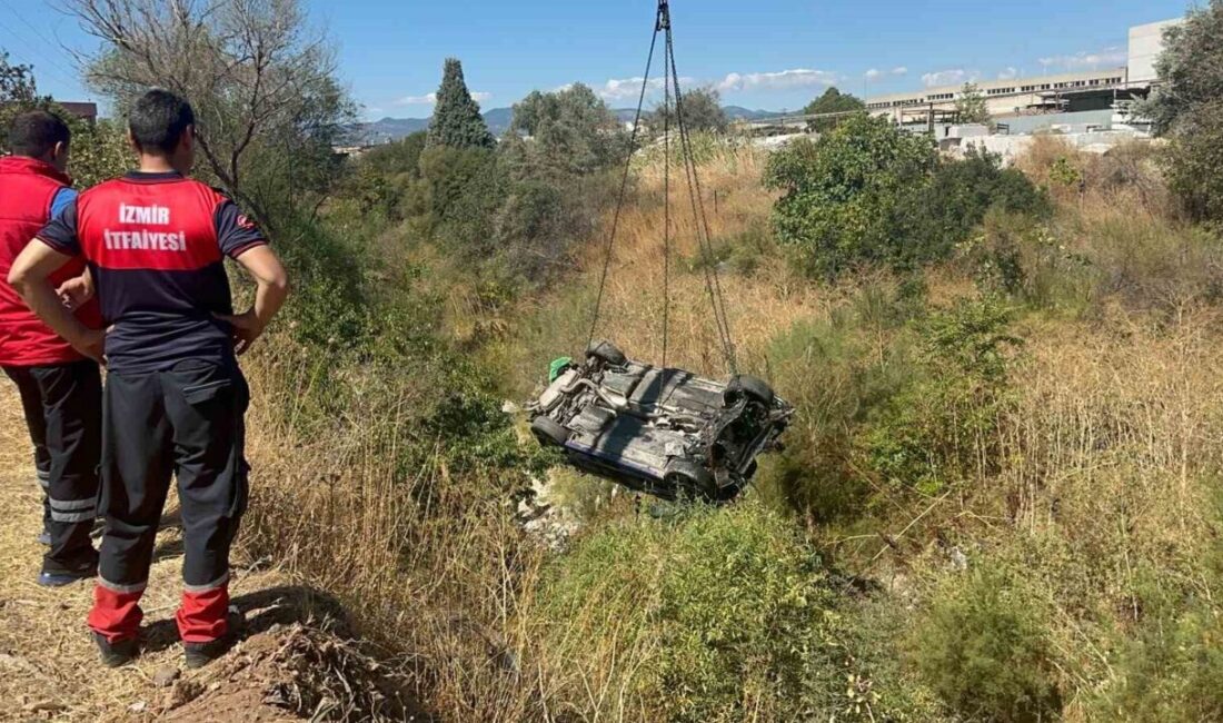 Kemalpaşa ilçesinde meydana gelen trafik kazasında sürücü virajda kontrolü kaybederek