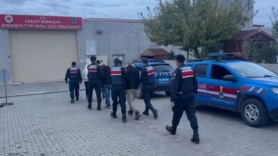 Balıkesir’de Jandarma ekipleri tarafından gerçekleştirilen asayiş uygulamalarında, kesinleşmiş hapis cezası