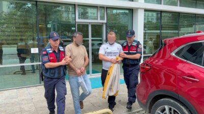 İki ayrı uyuşturucu operasyonunda yakalanan 2 şüpheli, Samsun’un İlkadım ilçesinde