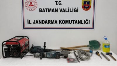 Batman’ın Beşiri ilçesinde, tarihi eser aramak amacıyla bir mağarada kaçak