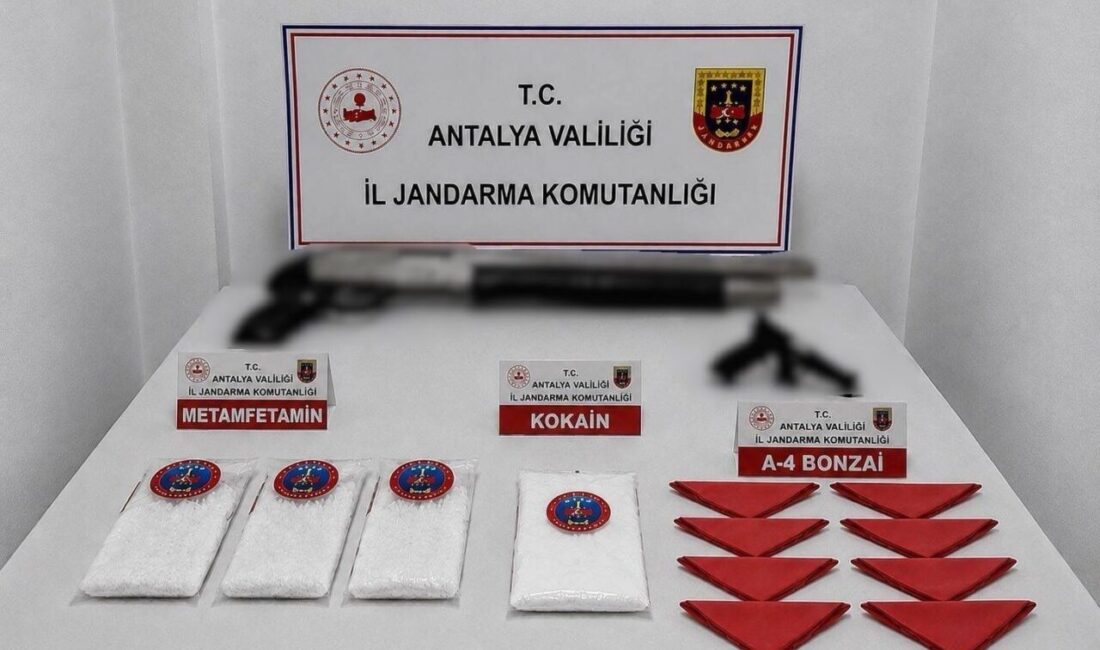 Antalya’nın Kepez ilçesinde, Jandarma ekipleri tarafından gerçekleştirilen operasyonda, 51 bin