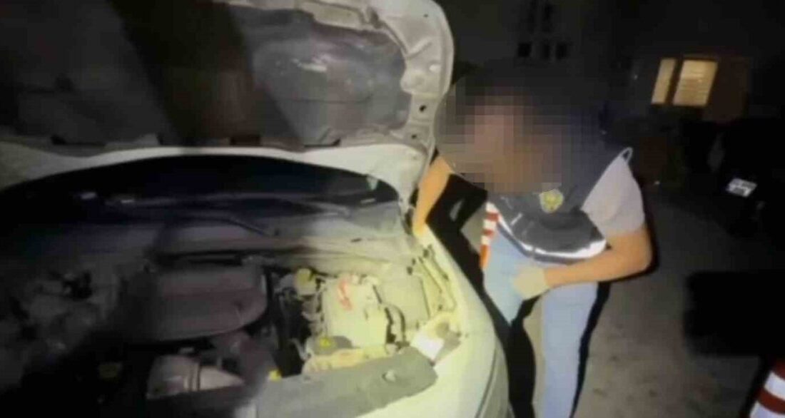 Sakarya’da gerçekleştirilen operasyonda, Kuzey Marmara Otoyolu gişelerinde uyuşturucu ve silah