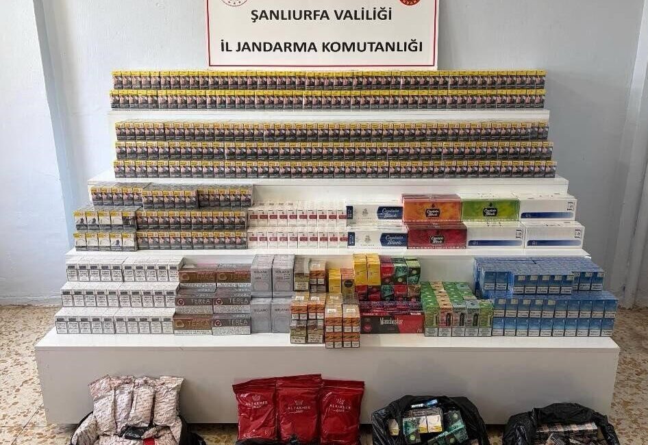Şanlıurfa’da Jandarma ekipleri tarafından gerçekleştirilen operasyonlarda gümrük kaçağı alkol, sigara