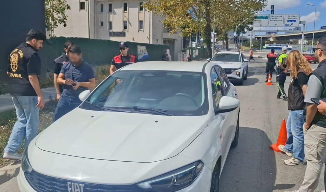 Yeni eğitim öğretim yılının başlamasıyla birlikte İstanbul’da okul çevrelerinde güvenlik