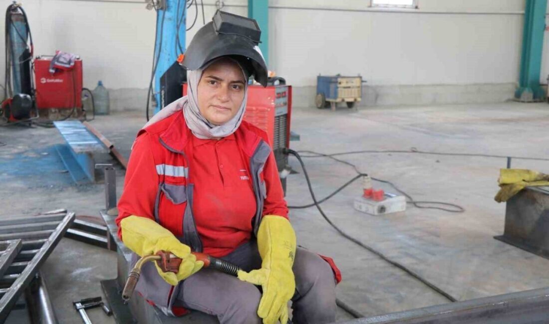 Erzurum’un Oltu ilçesinde yaşayan 44 yaşındaki Kader Güzel, neredeyse 30