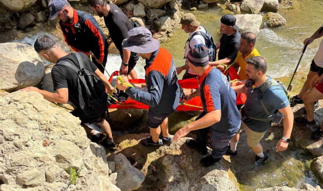 Kahramanmaraş’ın Onikişubat ilçesindeki Galgamaç Şelalesi Kanyonu’nda bir vatandaş, ayağını yaralayacak