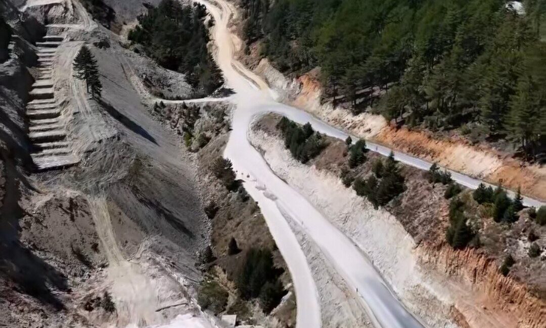 Göksun ilçesinde bir iş makinesinin çarptığı genç bir işçi hayatını