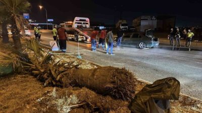 Kahramanmaraş’ta meydana gelen trafik kazasında otomobilin takla atması sonucunda 3