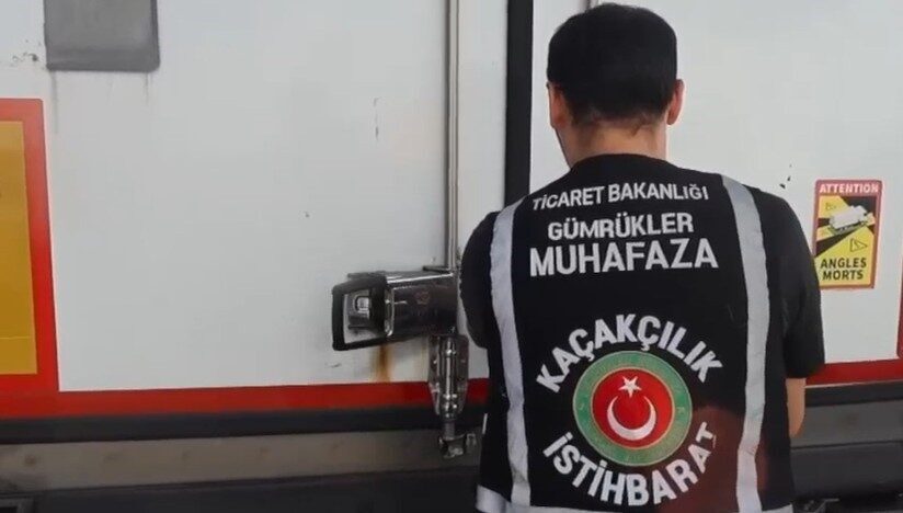 Edirne Kapıkule Gümrük Kapısı’nda şüpheli yoğunluk tespit edilen bir tırda