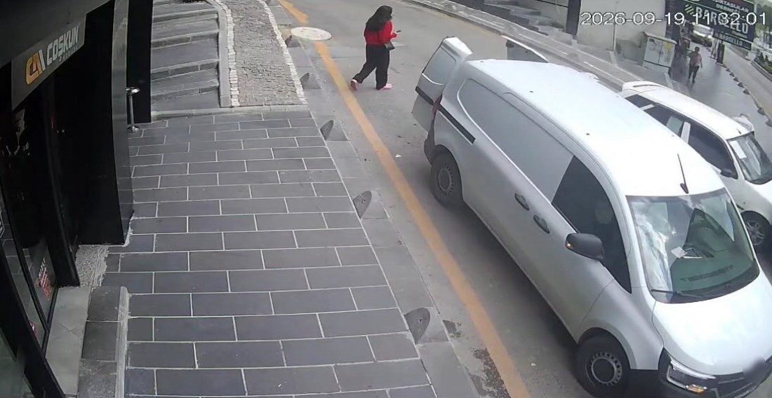 Karabük’te meydana gelen trafik kazasında, kontrolden çıkan bir otomobilin bir