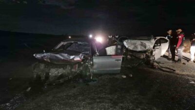 Karaman’da meydana gelen trafik kazasında, iki otomobilin çarpışması sonucu 2