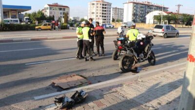 Karaman ilinde, otomobil ile motosikletli Yunus timinin karıştığı trafik kazasında