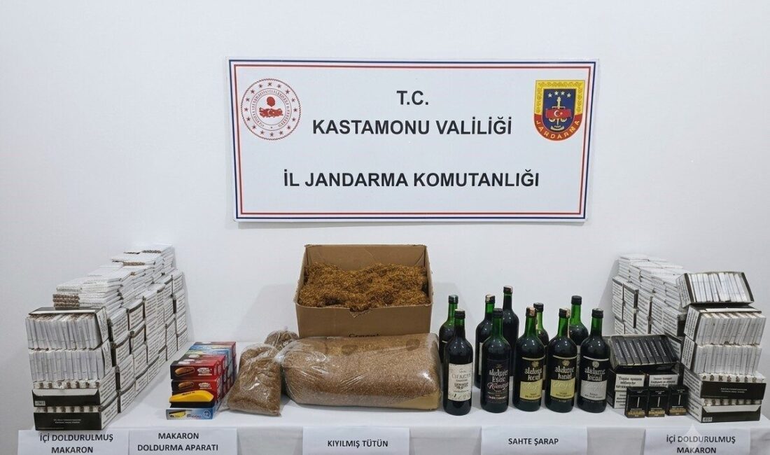 Kastamonu’da jandarma ekiplerinin yürüttüğü operasyonda 10 litre sahte içki bulundu.