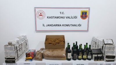 Kastamonu’da jandarma ekiplerinin yürüttüğü operasyonda 10 litre sahte içki bulundu.