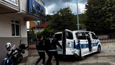 Kastamonu’nun Cide ilçesinde bir kişiyi bıçakla yaraladığı iddia edilen şüpheli