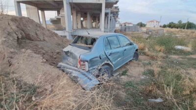Karaman’da meydana gelen trafik kazasında bir pikap ve bir otomobil