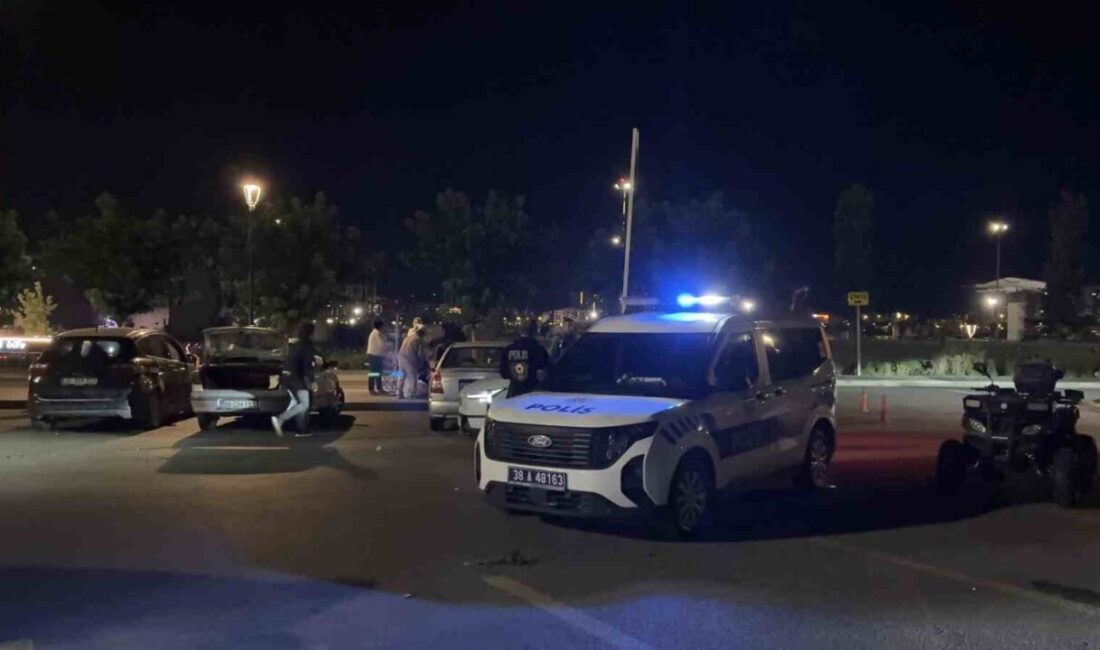 Kayseri’nin Melikgazi ilçesinde yaşanan bıçaklı kavga sonucunda bir kişi bacağından