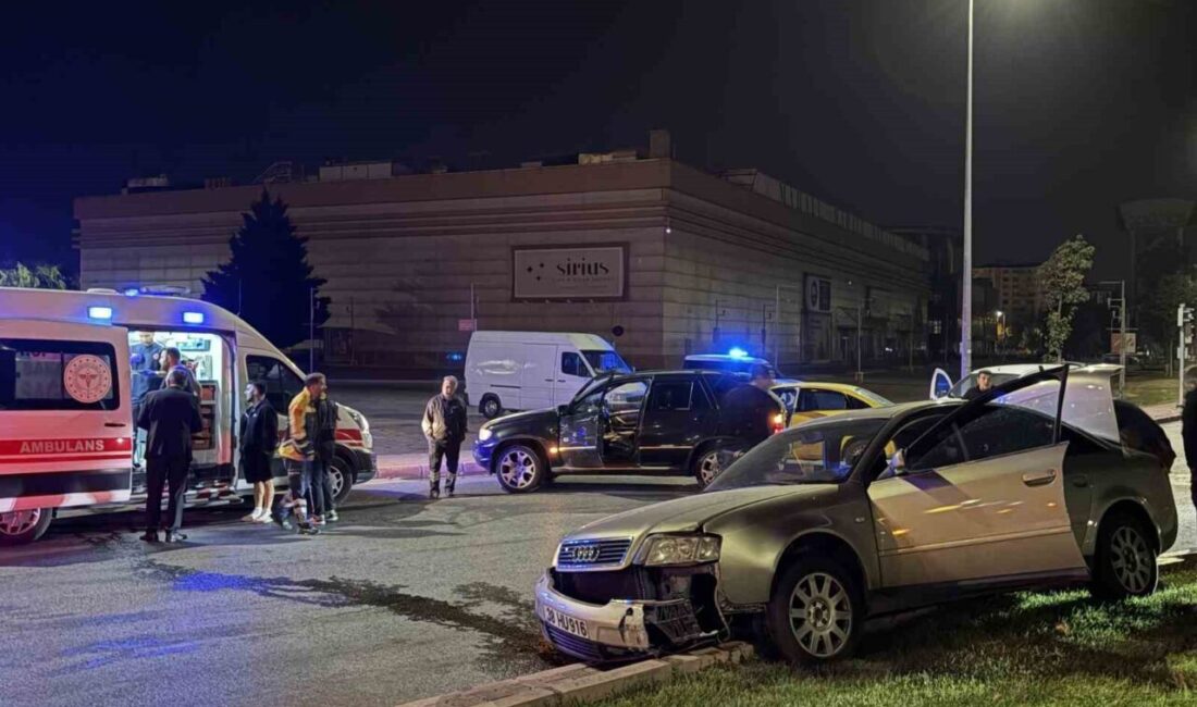 Melikgazi ilçesinde meydana gelen trafik kazasında, ticari taksi ile otomobil
