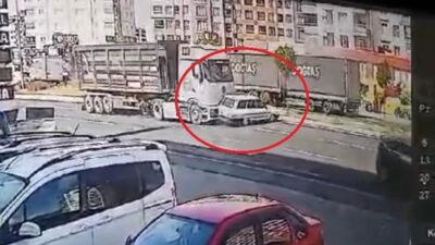 Melikgazi ilçesinde meydana gelen trafik kazasında, bir tır ile çarpışan