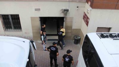 Kayseri’de gerçekleştirilen operasyonla yakalanan 32 şüpheli, ‘Şirinler’ olarak bilinen yeni