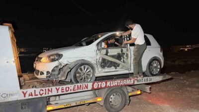 Adıyaman’da meydana gelen trafik kazasında, bir panelvan sürücüsü ve yanında