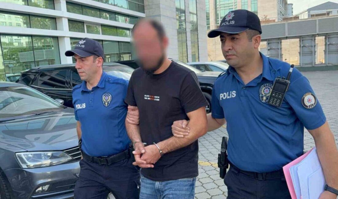 Samsun’un Tekkeköy ilçesinde meydana gelen kaza sonucunda motosikletle otomobilin çarpışması