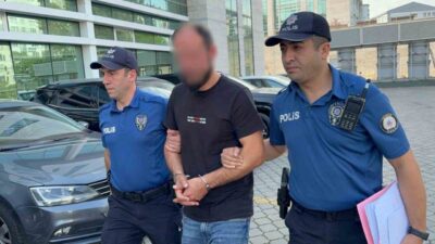 Samsun’un Tekkeköy ilçesinde meydana gelen kaza sonucunda motosikletle otomobilin çarpışması