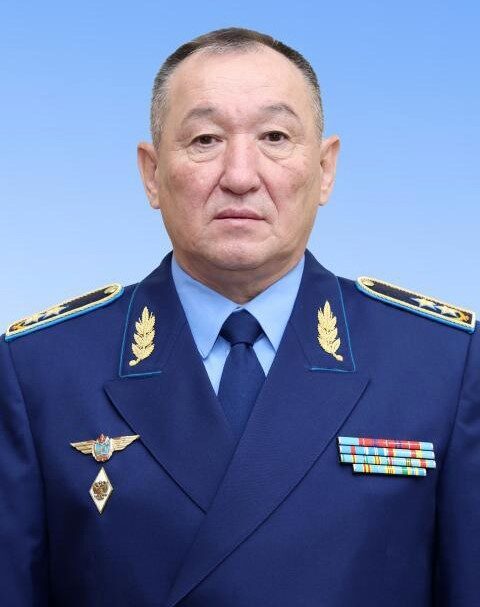 Kazakistan Savunma Bakanı Dauren Kosanov, geçen perşembe günü Hazar Denizi’nde