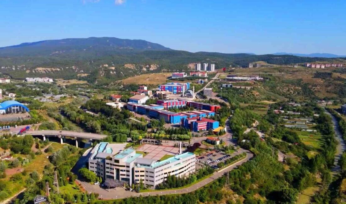 Karabük Üniversitesi, TEKNOFEST 2026’da düzenlenen çeşitli teknoloji yarışmalarında 15 takımıyla