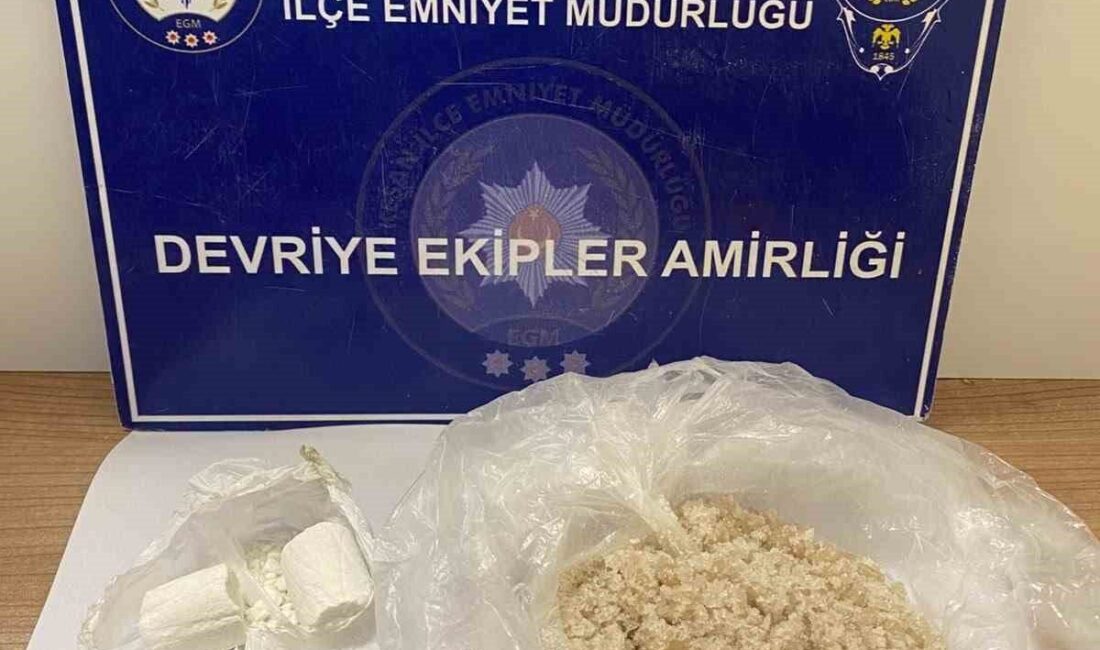 Edirne’nin Keşan ilçesinde gerçekleşen bir operasyonda, polisin durdurduğu ticari takside