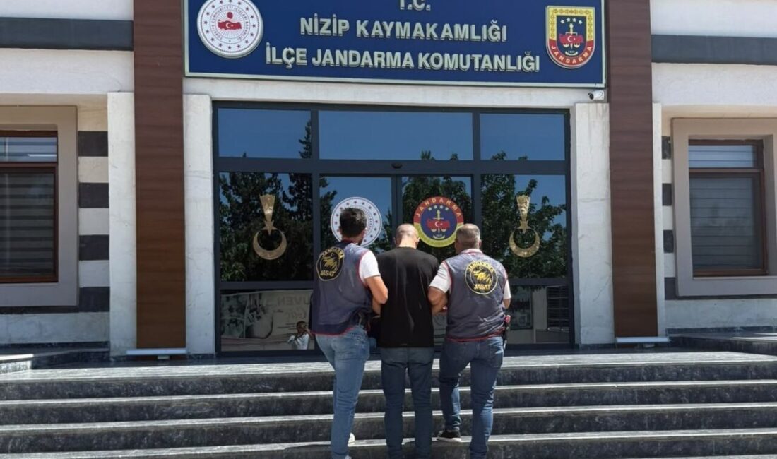 Gaziantep’te 10 yıl hapis cezasıyla aranan iki kişi, jandarma ekipleri