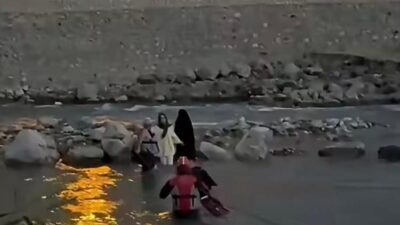 Siirt’te bulunan Kezer Çayı’nda baraj kapaklarının açılması sonucu su seviyesi