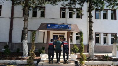 Kırıkkale ilinde jandarma ekipleri tarafından yürütülen bir operasyonda, 3 hükümlü