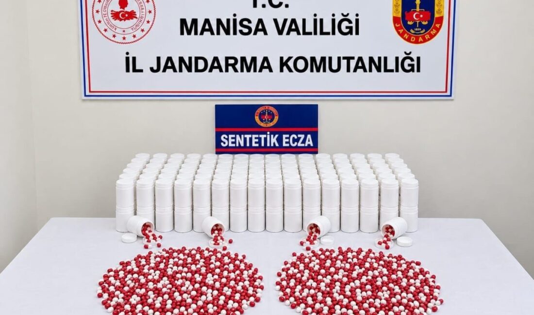 Manisa’da jandarma ekiplerinin istihbarat çalışmaları neticesinde, kırsal alanda saklandığı belirlenen