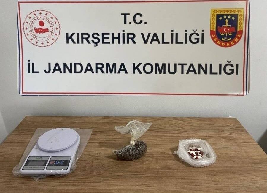 Kırşehir’in Kaman ilçesinde gerçekleştirilen bir operasyonda uyuşturucu madde ve hassas