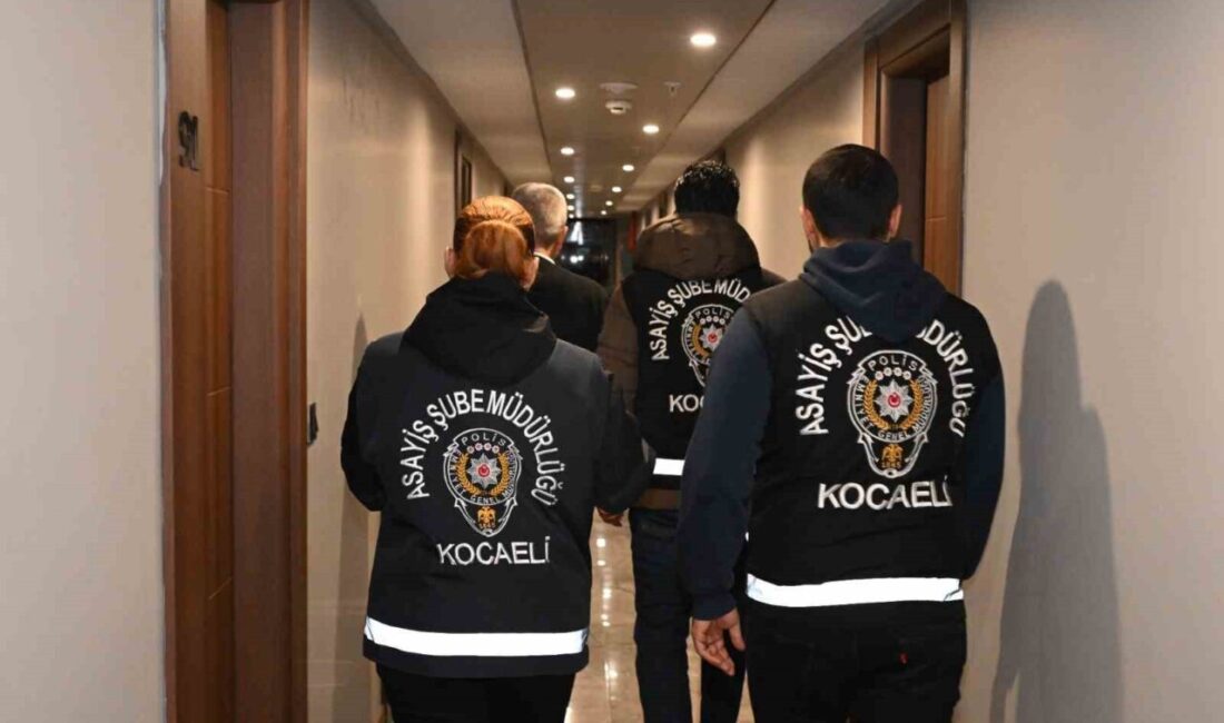 Polis ekipleri, Kocaeli’de çeşitli suçlardan aranan 54 şüpheliyi yakaladı. Emniyet