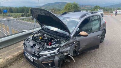 Bursa’nın İnegöl ilçesinde meydana gelen bir trafik kazasında bir araç