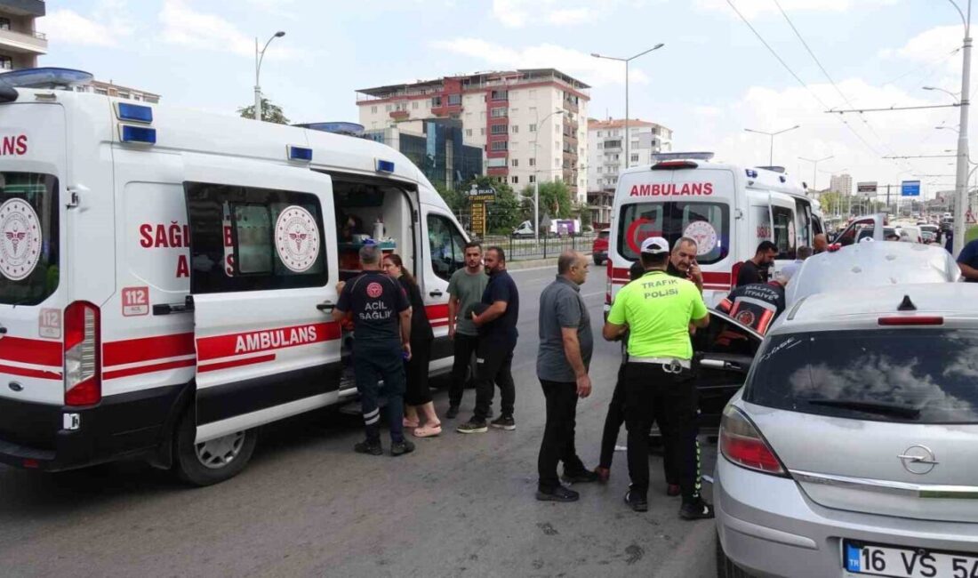 Malatya’da meydana gelen trafik kazasında, sürücüsünün direksiyon kontrolünü kaybettiği otomobilin