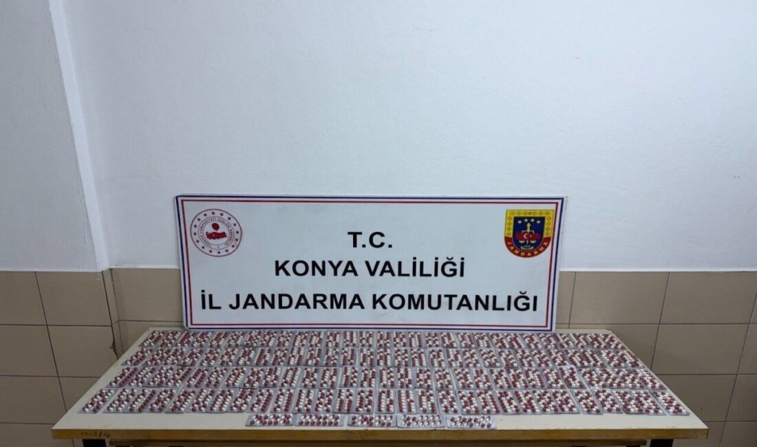Konya’da jandarma ekiplerinin gerçekleştirdiği operasyonlarda çeşitli uyuşturucu maddeler bulunarak 7