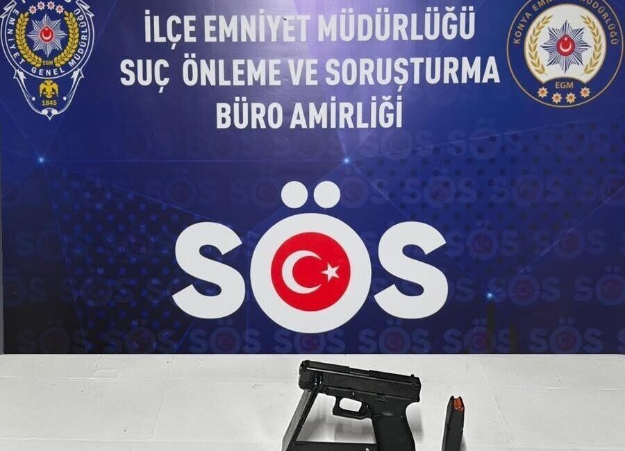 Konya’da bir aracı takip ederek diğer araçlarla yolunu kesen 2