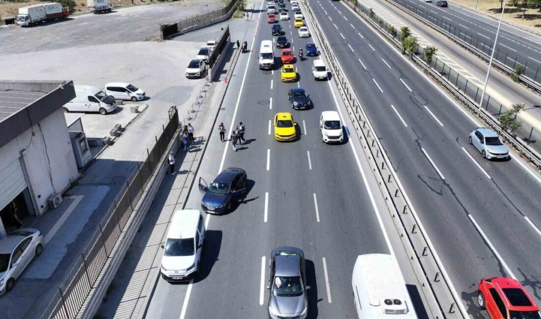 İstanbul’da, usulsüz yolcu taşımacılığı yapan sürücüler ve korsan taksileri kullanan