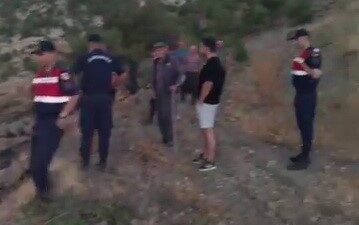 Adıyaman’ın Gölbaşı ilçesindeki bir otluk alanda meydana gelen yangın, köylüler